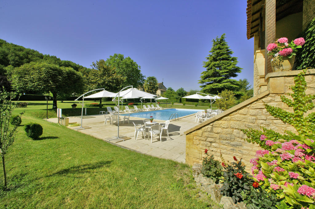 Hotel Des Roches - Climatisation Les Eyzies Exterior photo