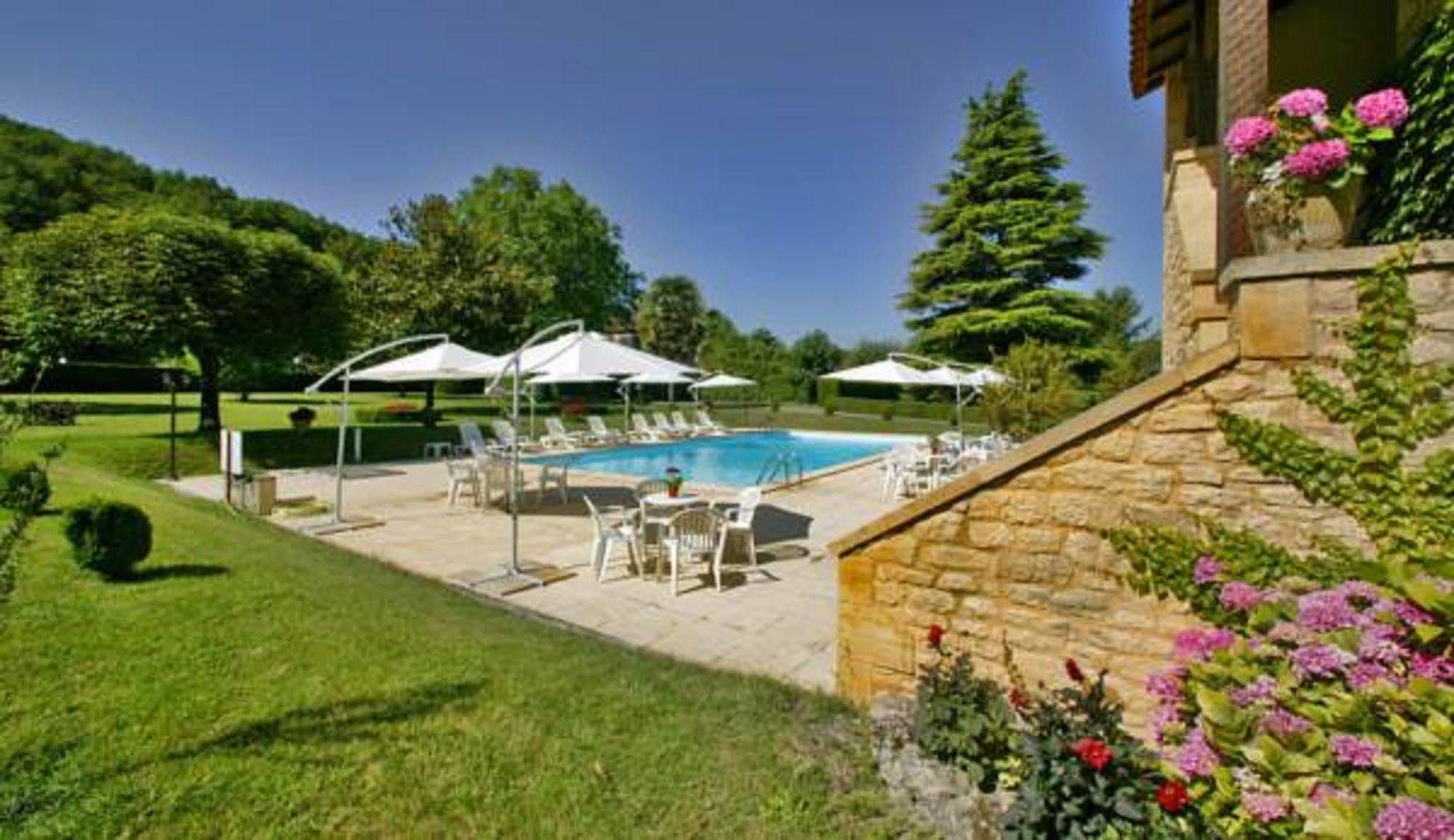 Hotel Des Roches - Climatisation Les Eyzies Exterior photo